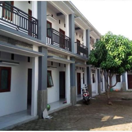 Griya Anugerah Mojokerto Exterior foto